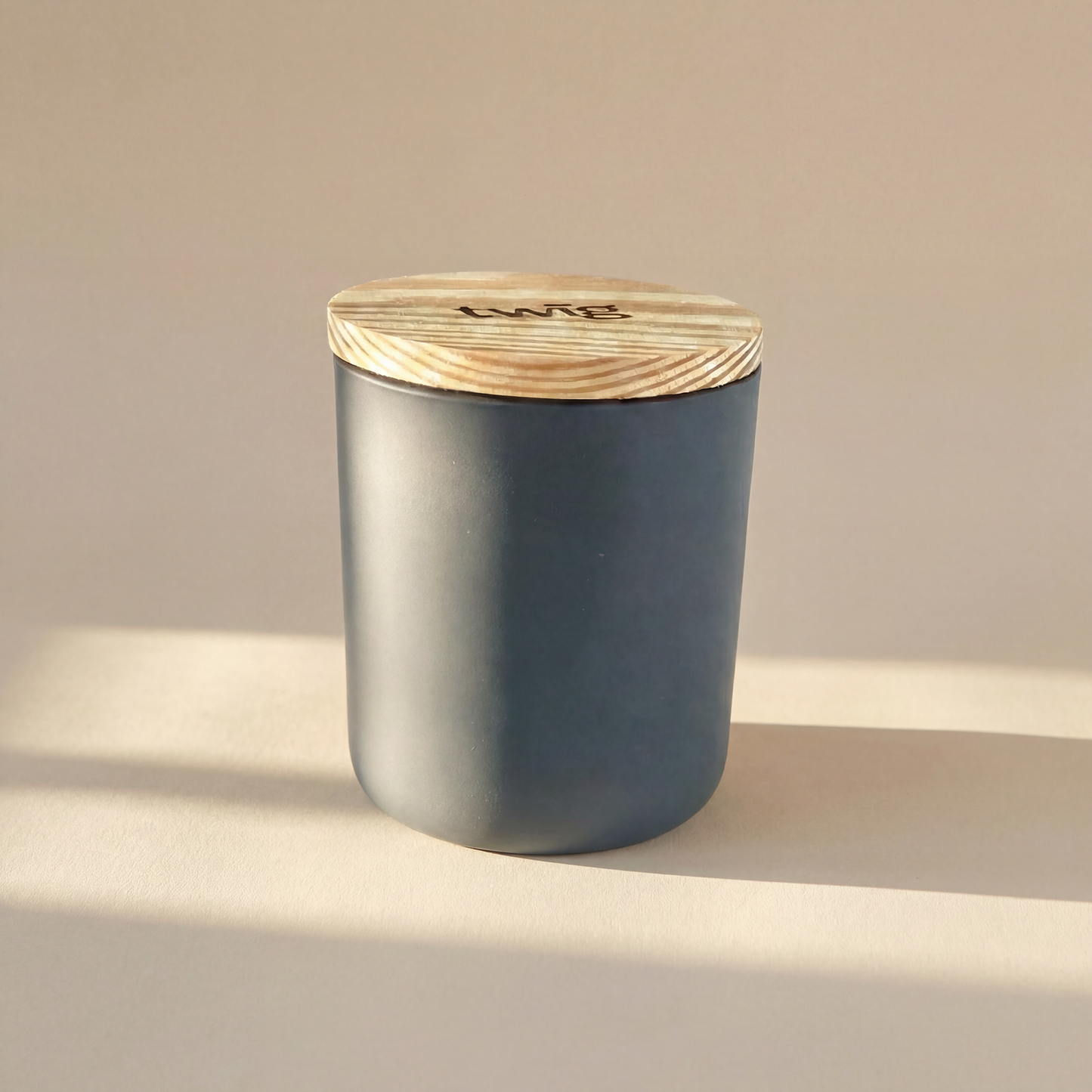 Foggy - Wood Wick Candle | 12 oz